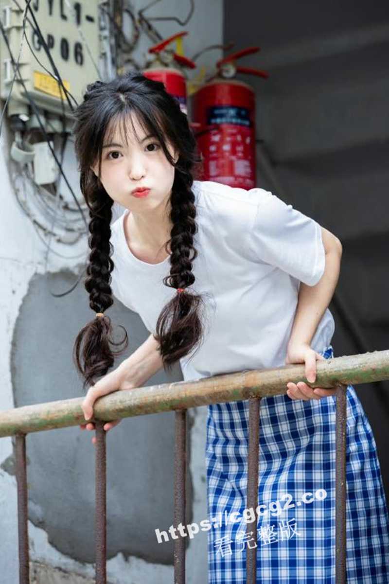715.jpg 715.jpg